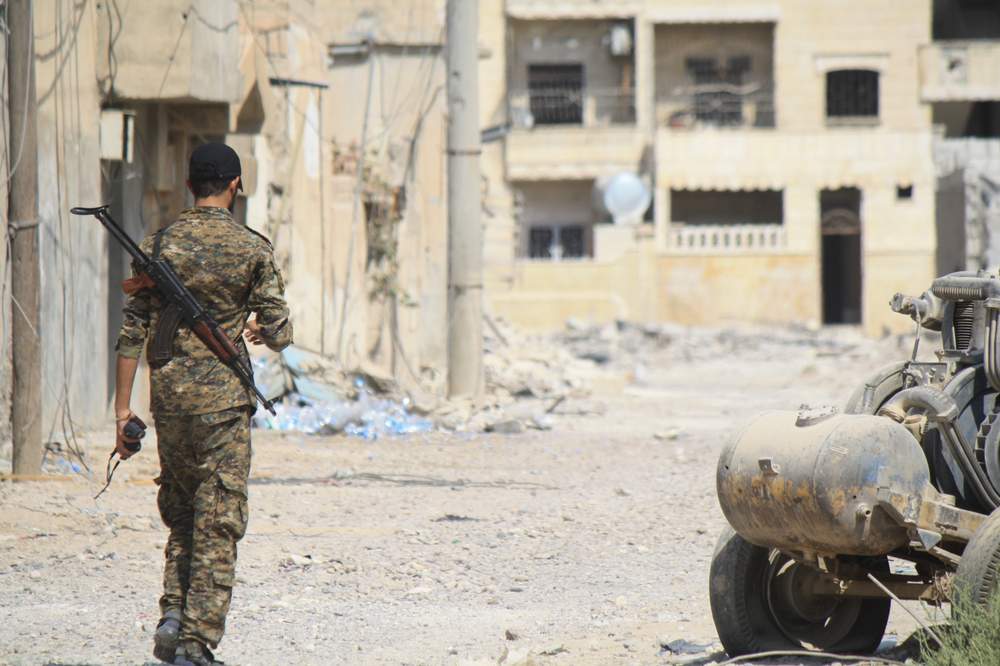 Much of Raqqa, Syria is abandoned by civilians but soldiers say there are still families that have been forced to remain with IS as human shields, including the families of the militants.&amp;nbsp; August 16, 2017 ,&amp;nbsp; Raqqa, Syria. (H.Murdock\/VOA)